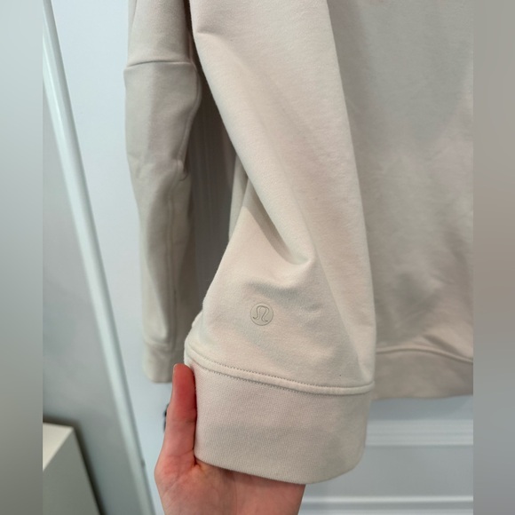 LULULEMON Men’s Sweatshirt - Like new!! Size Large - Picture 2 of 3